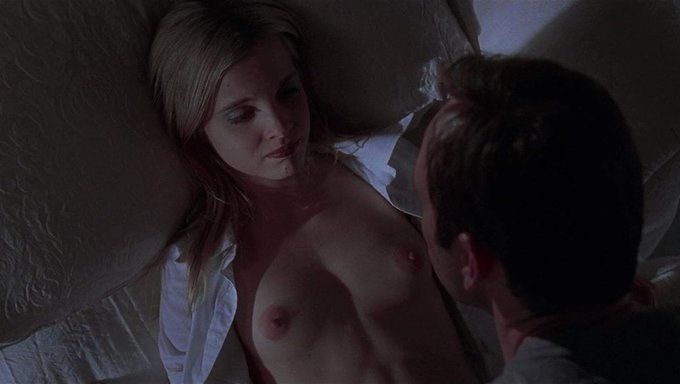 La Beauté Américaine De Mena Suvari Dans Une Vidéo Porno Incroyable