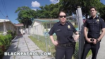 Les Polici...