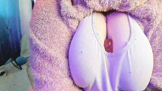 Gros Seins Et Action En Gros Plan Dans Une Vidéo Porno Moldave