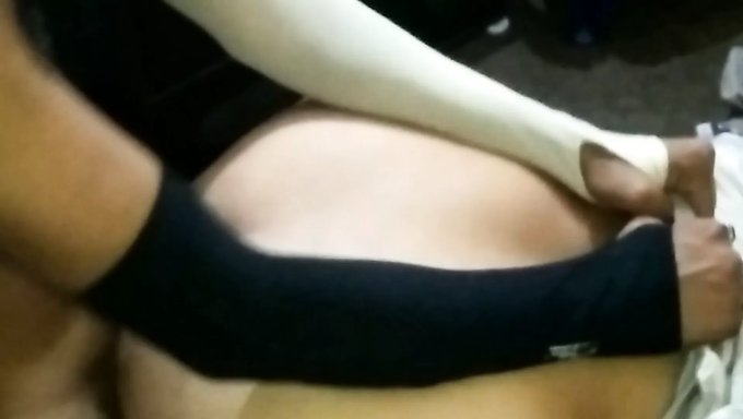 La Milf Indienne Anita Se Fait Baiser Dans Toutes Les Positions