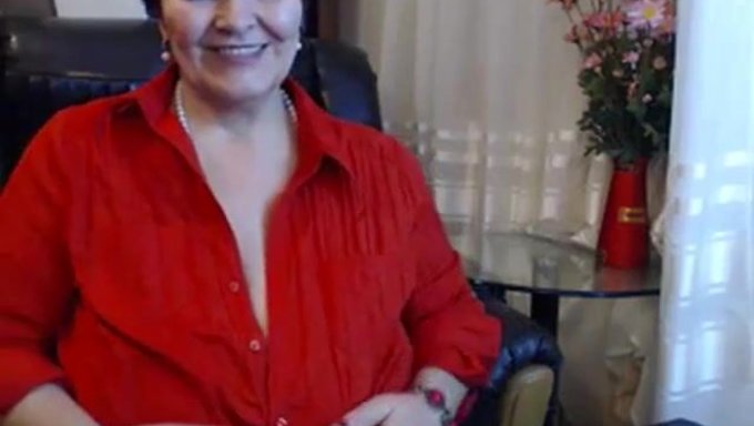 Session Webcam D'Une Femme Mature Avec De Belles Grosses Femmes