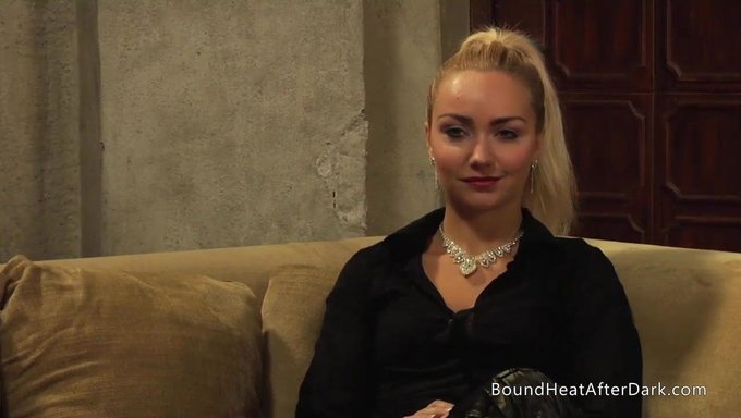 La Femdom Tchèque Nathaly Cherie Domine En 69 Et S'Entraîne Aux Esclaves
