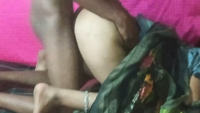 Une Bhabhi Indienne Se Fait Baiser Par Son Devar Le Jour De Diwali