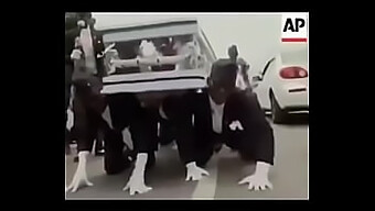 Qui Est Ce...