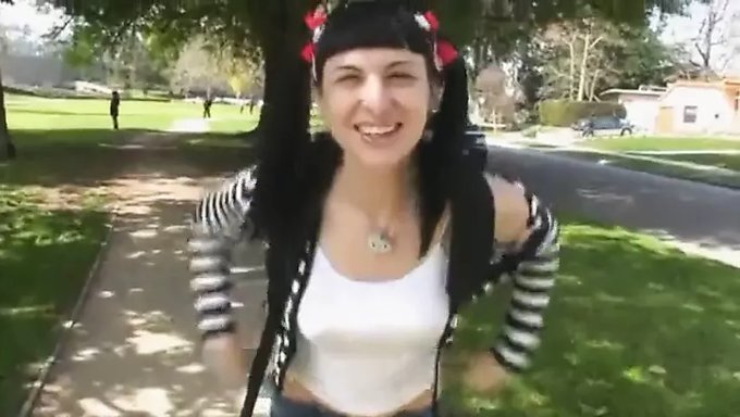 La Belle Américaine Bailey Jay Dans Une Scène Porno Chaude