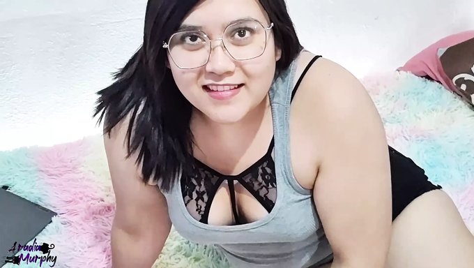 Une Belle Pornstar Mexicaine Avec Une Grosse Bite Se Fait Prendre Par Derrière