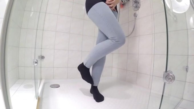 Lauréat Du Prix "Best Of The Year" Pour La Première Fois En 2015 Pour Les Amateurs De Douche Maison Et Dorée.