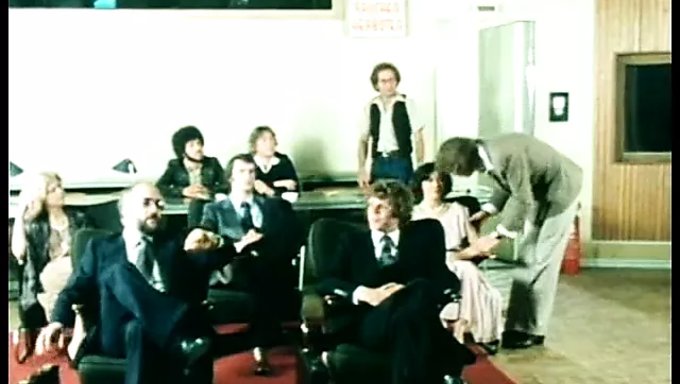 Une Vidéo Porno Rétro Complète Avec Cathy Stewart En 1979
