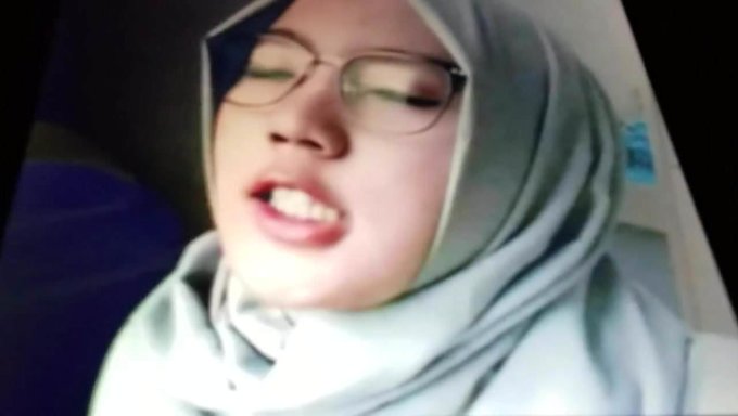 Homme Musulman Se Masturbe En Vidéo De Salope