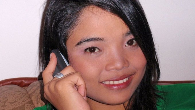Expressions Faciales D'Une Fille Thaïlandaise Pendant Une Courte Période