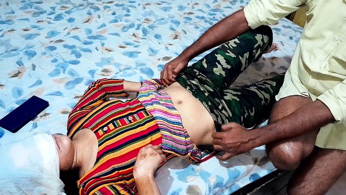 L'Action Anale De Sunny Leone Dans Une Chambre D'Étudiant