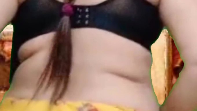 Maman Et Gode De La Milf: La Pause Chanceuse De Son Beau-Fils