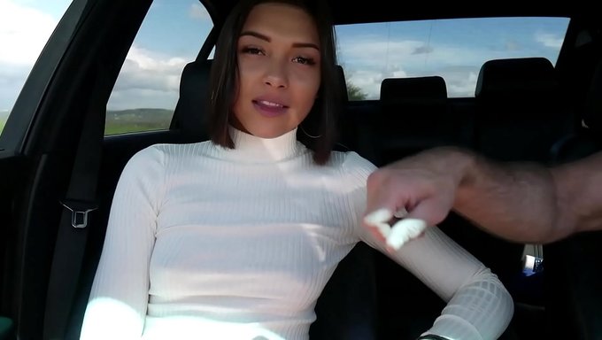 Regardez Une Superbe Gitane Se Faire Baiser Dans Tous Ses Trous Lors D'Une Interview!