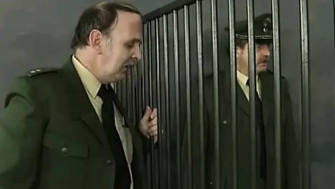 Fétichisme De La Pisse Dans Une Vidéo Rétro Classique